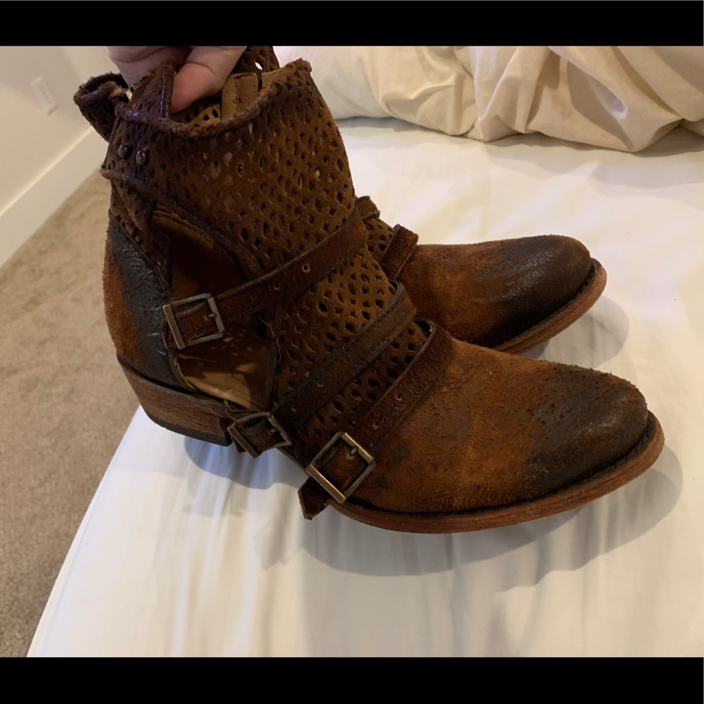 Corral booties